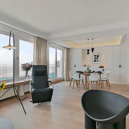Huswell - Panoramic Seaview In 't Zoute Apartment *